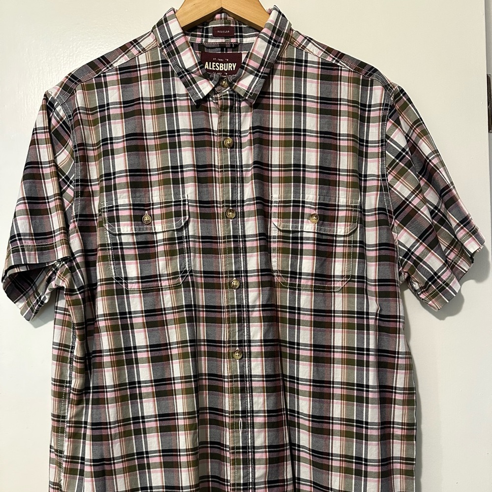 NEW Men’s Alesbury Short Sleeve Button Down